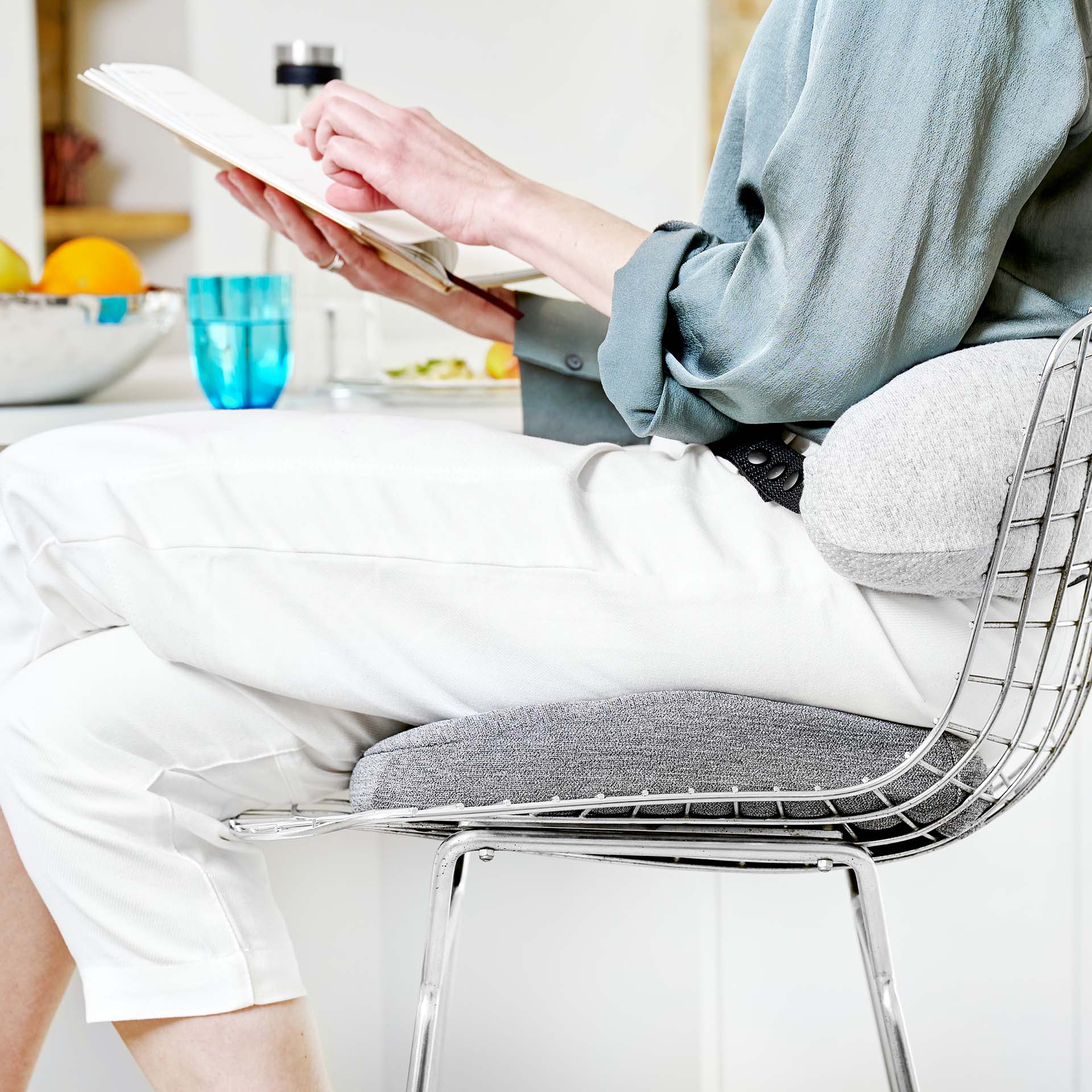 sitzkissen keilfoermig image - Technogel Living Sitzkissen wedge - keilförmig - A2Z Home